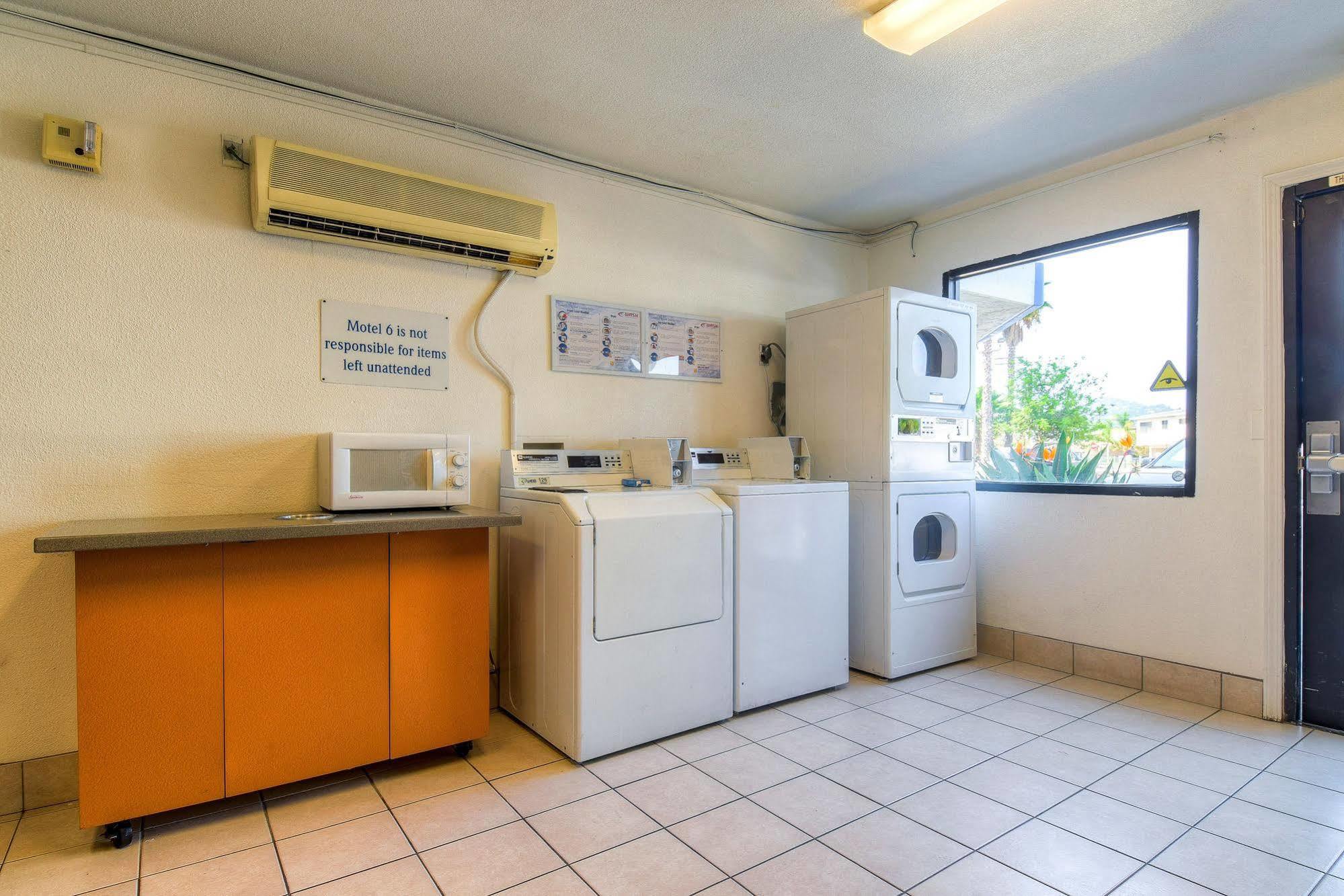 Motel 6-El Cajon, Ca - San Diego מראה חיצוני תמונה
