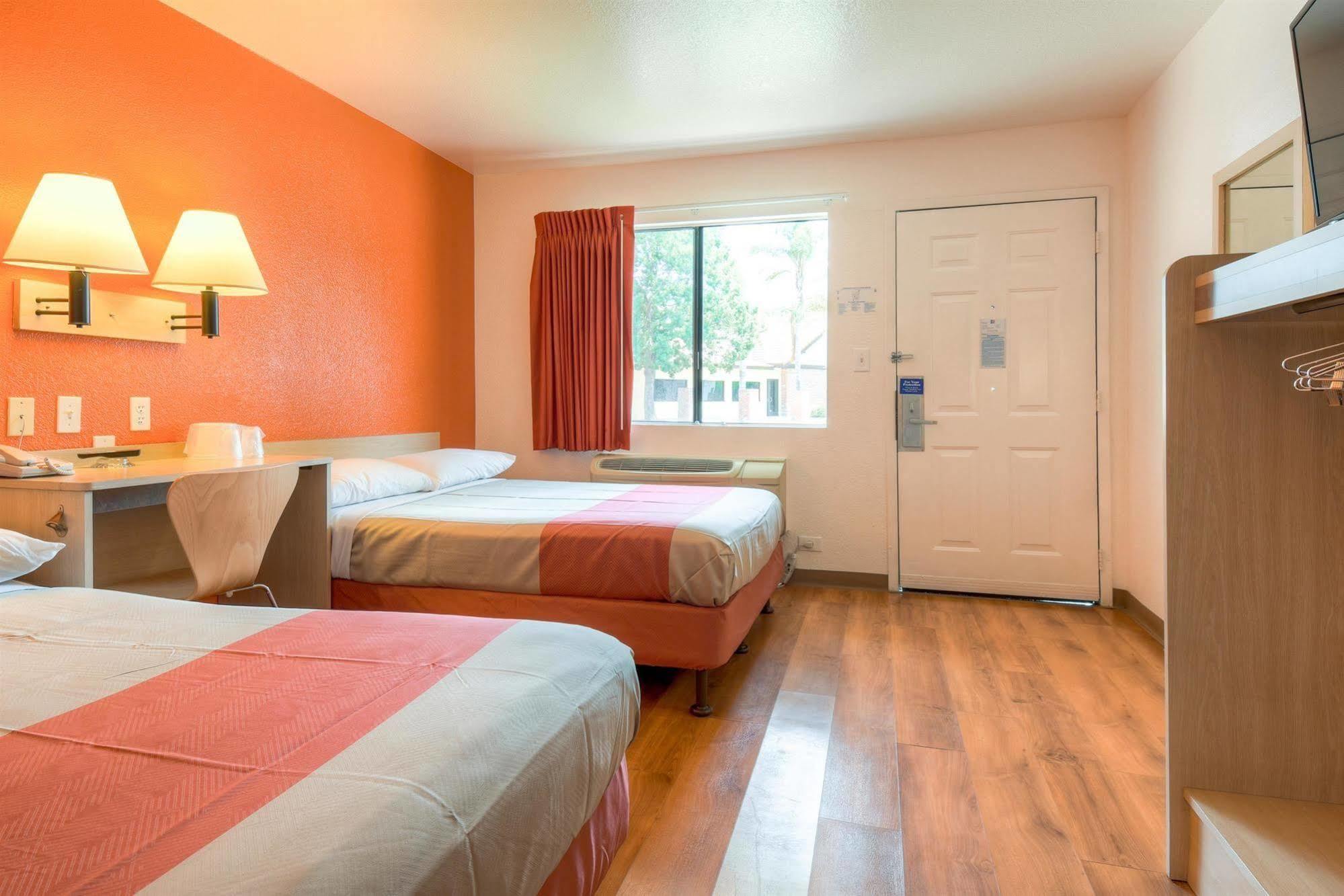 Motel 6-El Cajon, Ca - San Diego מראה חיצוני תמונה