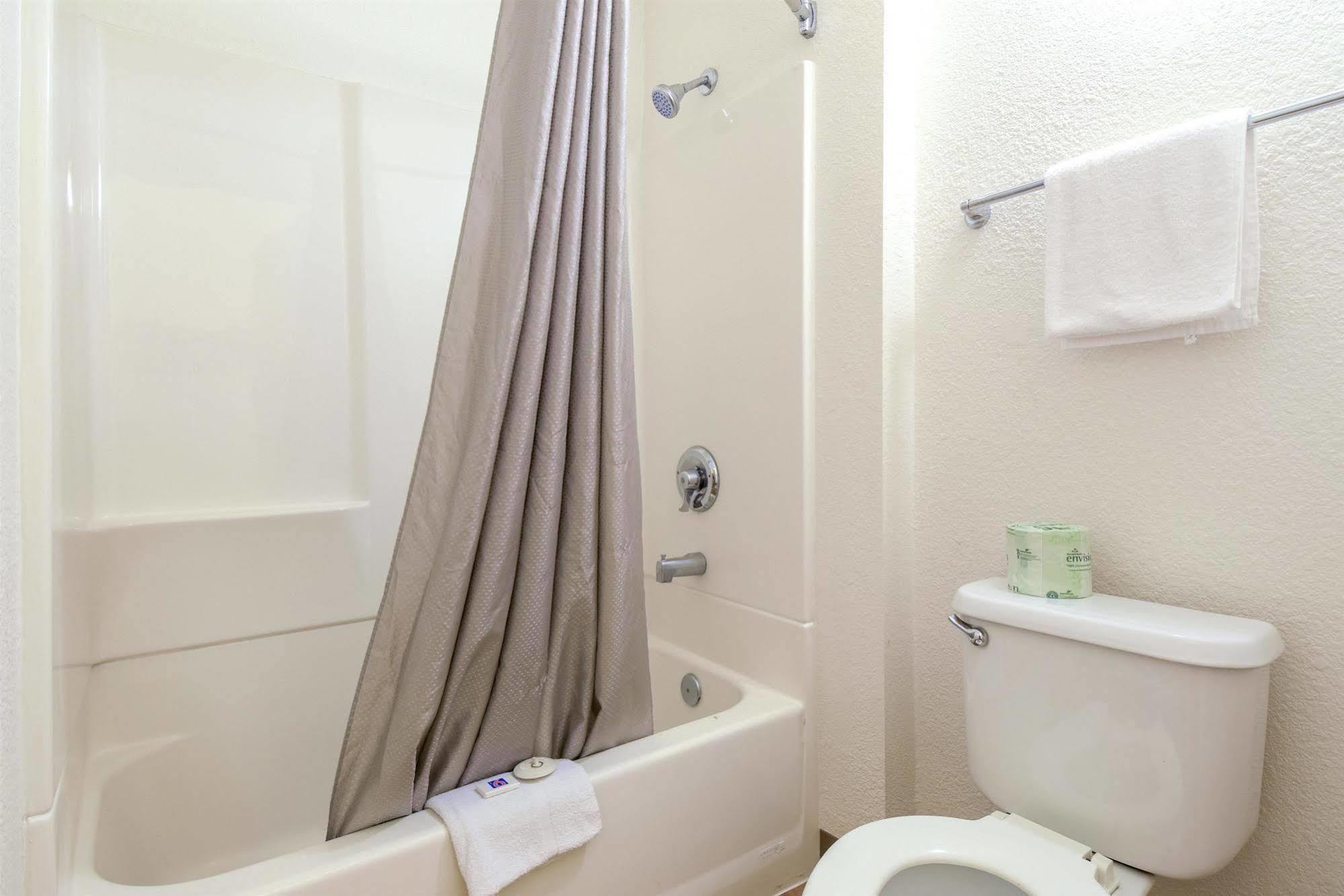 Motel 6-El Cajon, Ca - San Diego מראה חיצוני תמונה