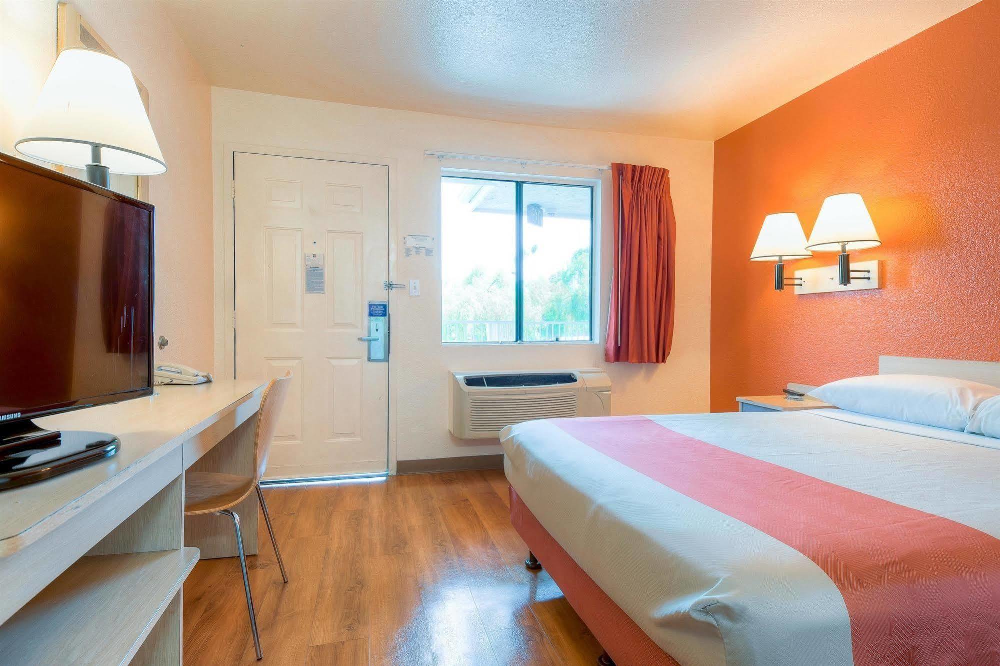 Motel 6-El Cajon, Ca - San Diego מראה חיצוני תמונה